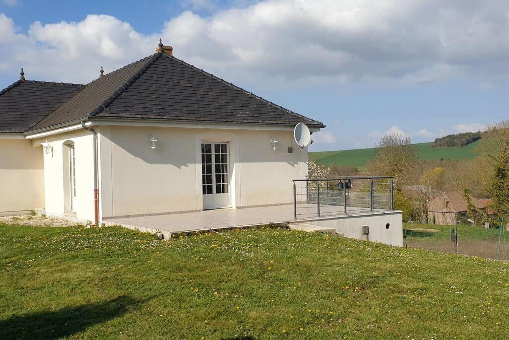 Le Bellevue A 1 H 30 De Paris Et 20 Km De Troyes Villa Estissac Kültér fotó