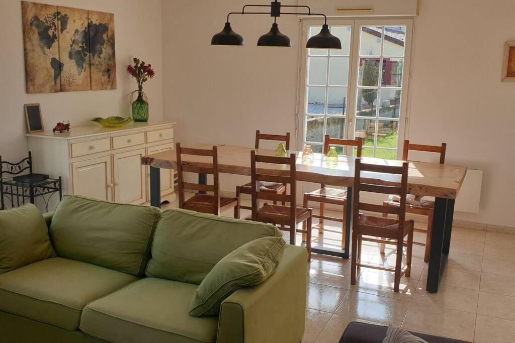 Le Bellevue A 1 H 30 De Paris Et 20 Km De Troyes Villa Estissac Kültér fotó